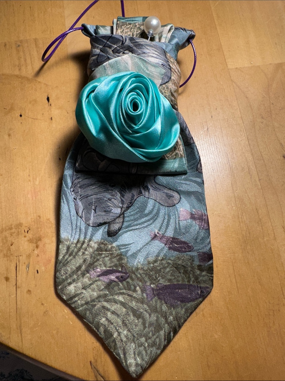 Endangered Species Women's Accent Necklace Tie with Satin Rose